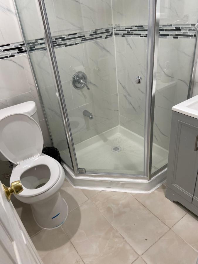 ניו יורק A Delightful Room In Queens מראה חיצוני תמונה